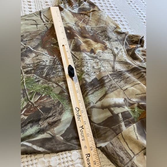 Camo Underarmor Undershirt Baselayer - Picture 6 of 9